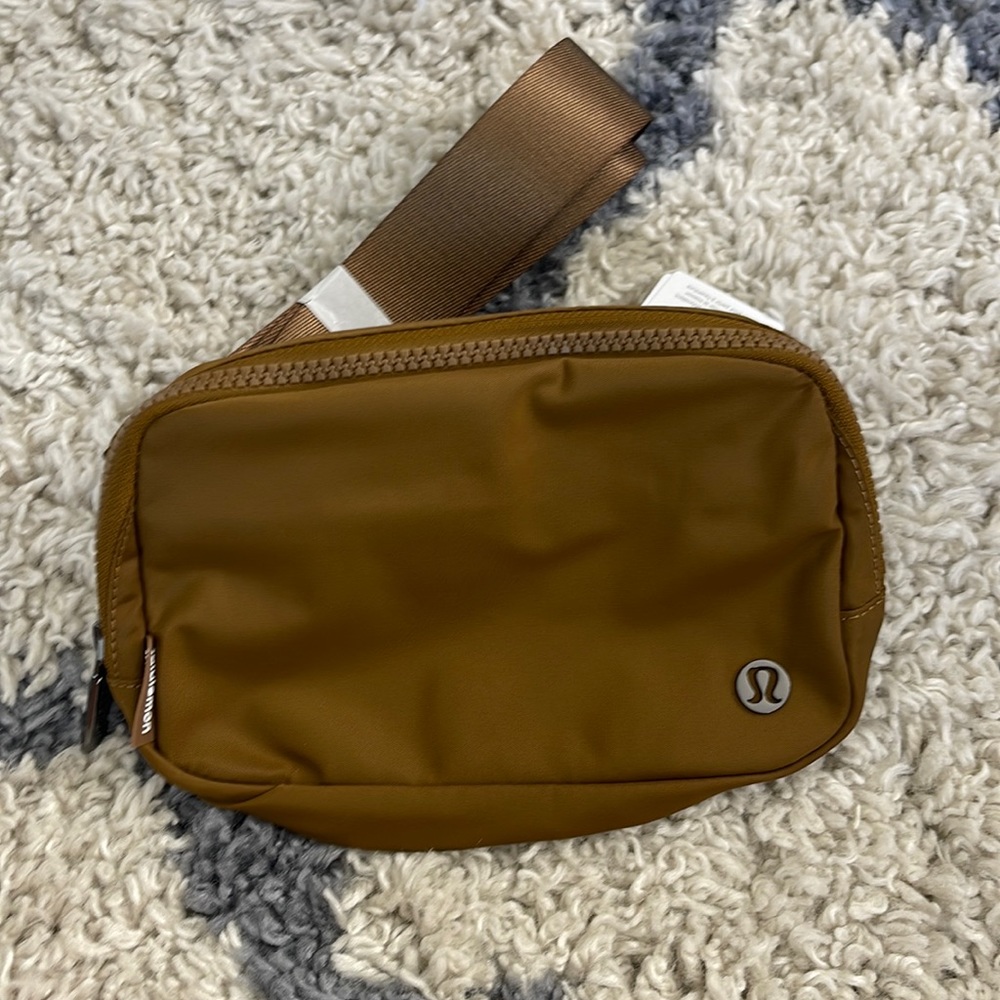 Everywhere Belt Bag